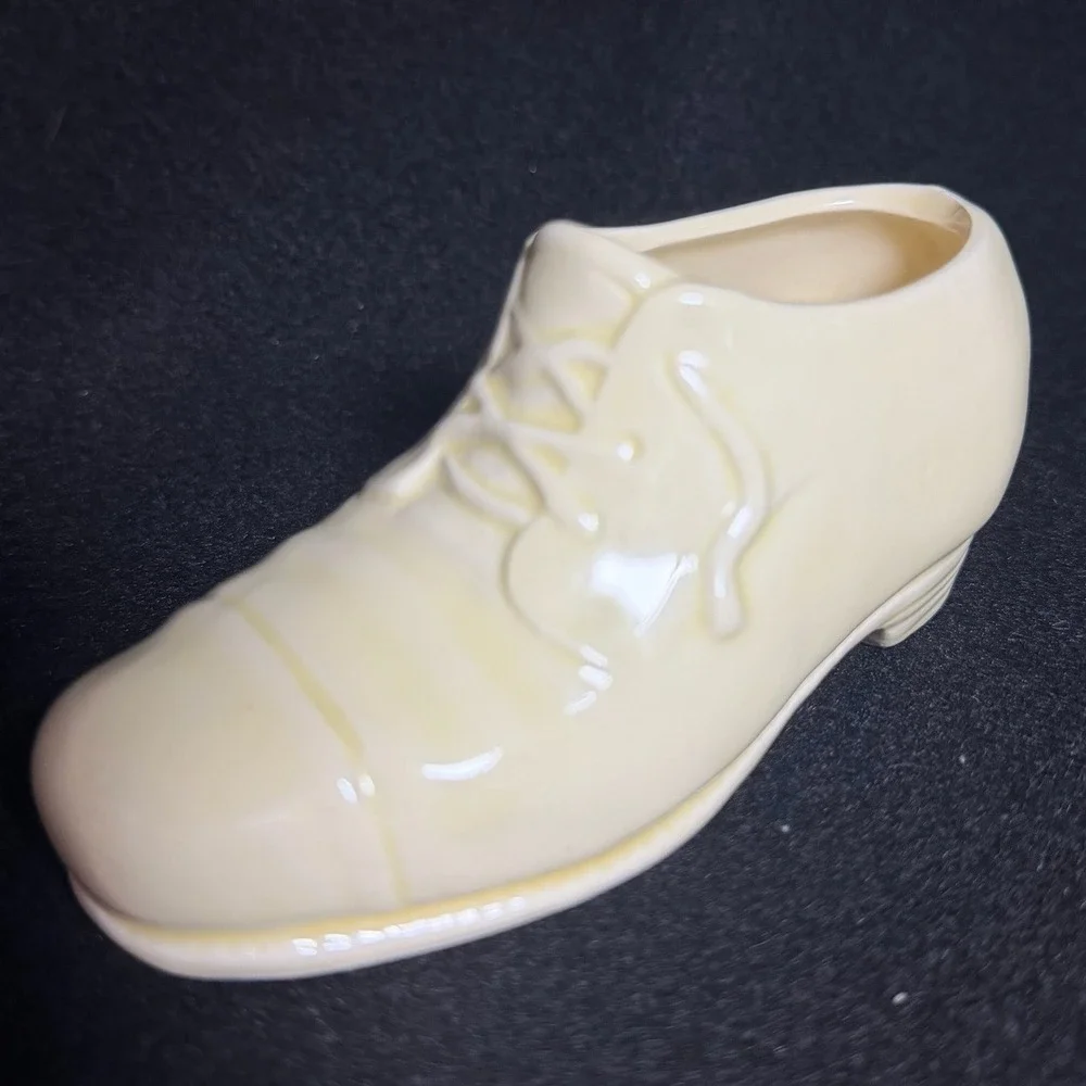 Vintage Japan Ceramic Oxford Dress Shoe Planter Trinket Dish‎ Cream Glossy